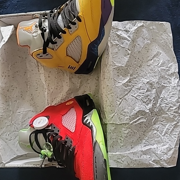 Jordan 5 What The - Picture 3 of 7